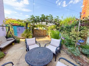 Photo 2- click for photo gallery